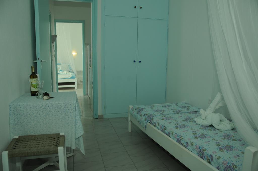 Paroscarmel Studio-Apartment Logaras Phòng bức ảnh
